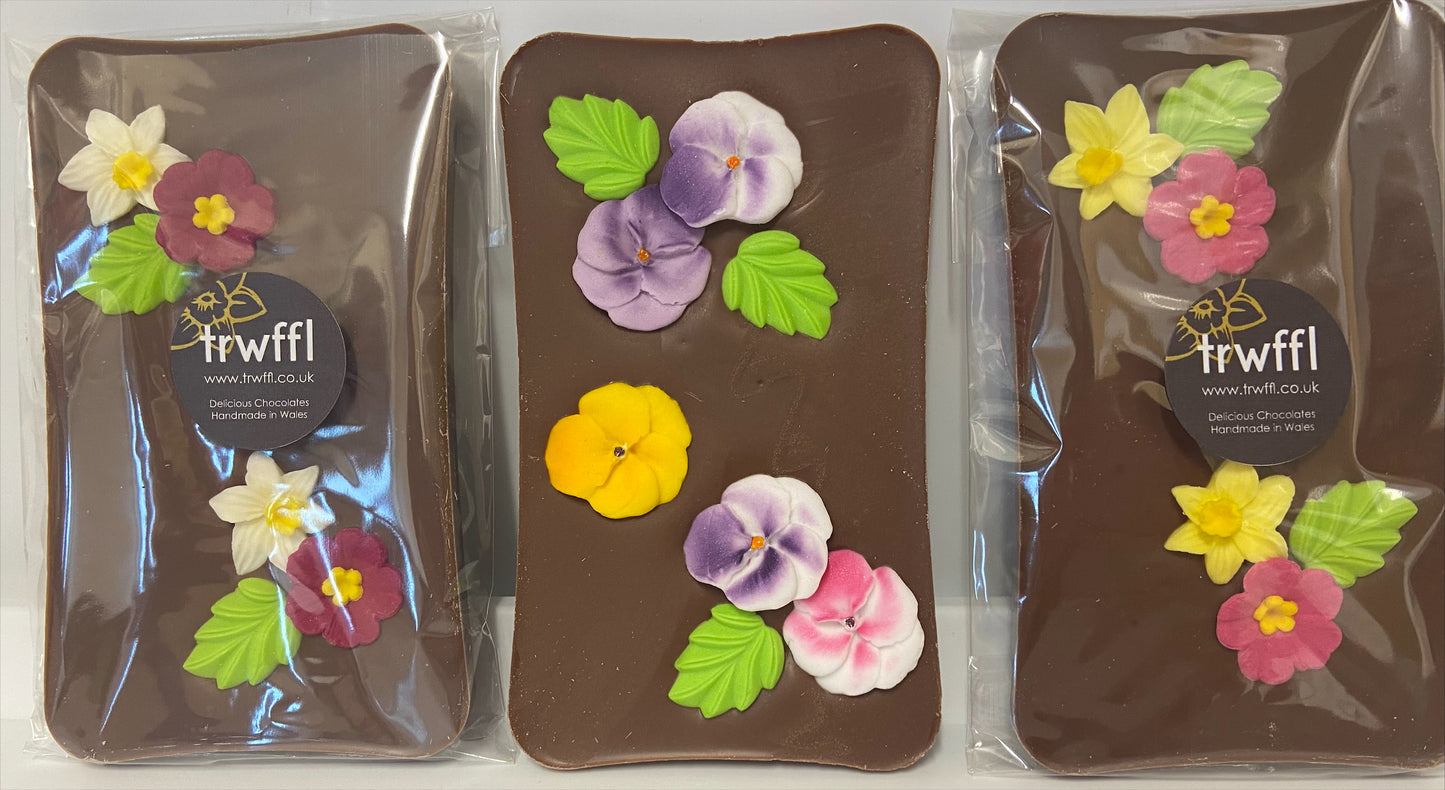Milk Chocolate decorated bar - Spring Flowers